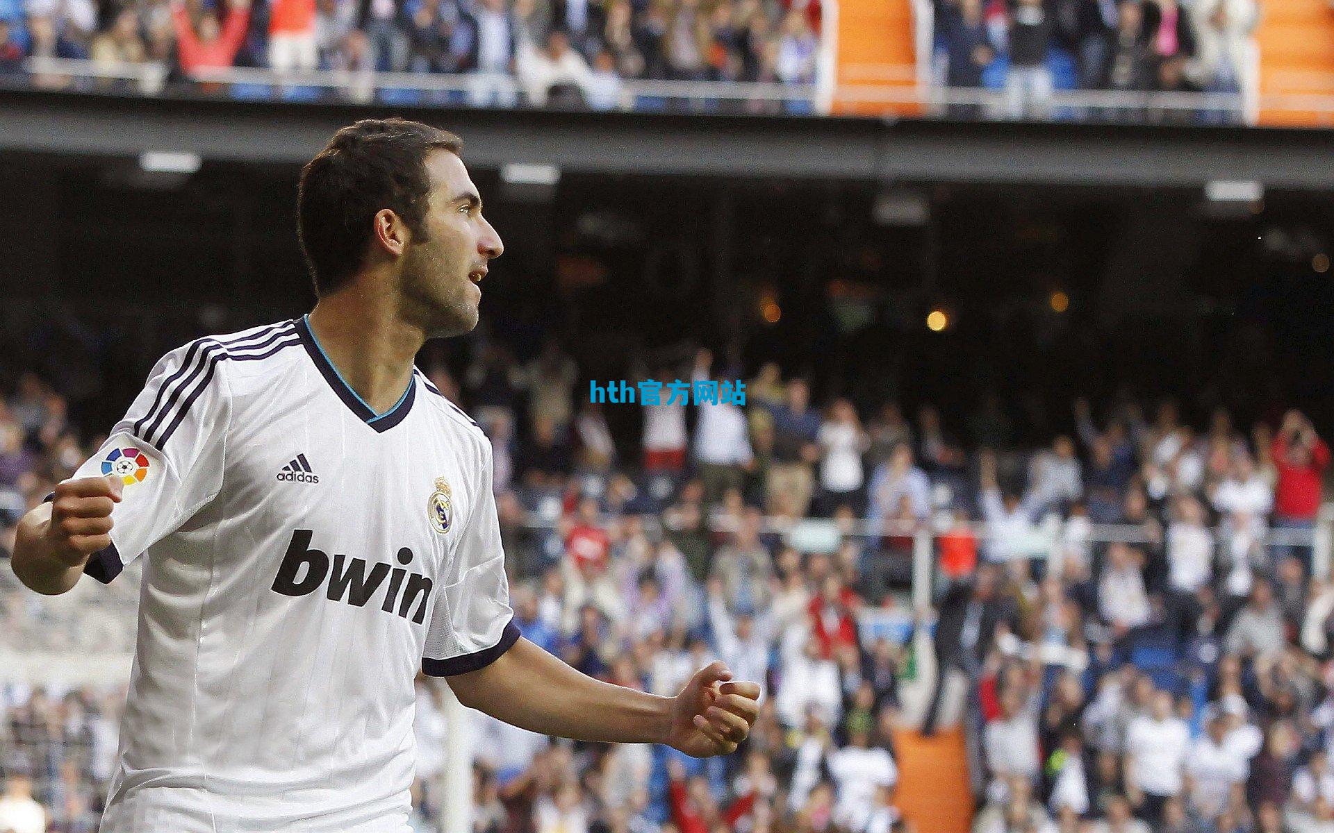 费城核心博弈持续，西蒙斯拒归队引发连锁反应 休斯顿伺机启动压哨交易方案